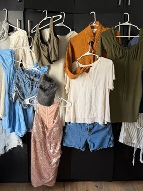 Lot of 16 spring items fit, XS/S shorts dresses tops hats
